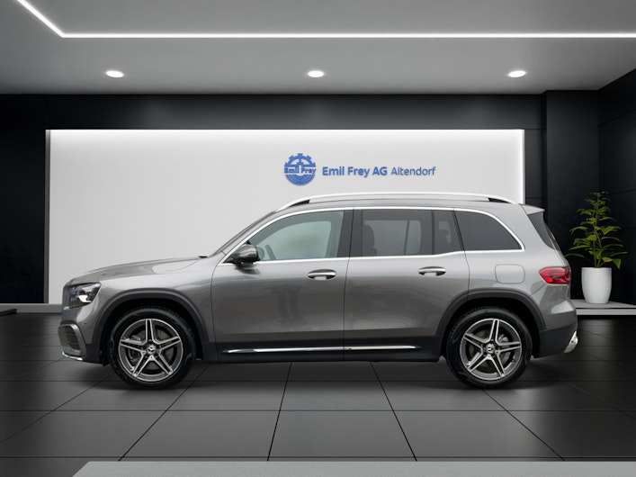 Vehicle image MERCEDES-BENZ GLB 220