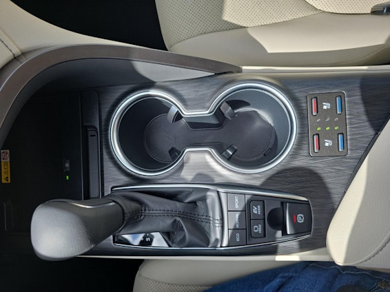 Vehicle image 12 Vehicle image 12