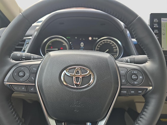 Vehicle image 13 Vehicle image 13