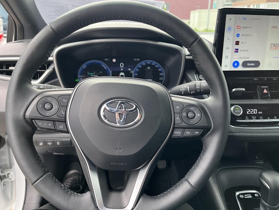 Vehicle image 8