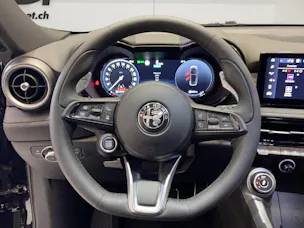 Alfa Romeo Tonale 1.3 Plug-in Hybrid Veloce Pack Premium + Sky