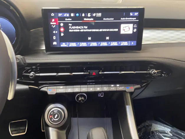 Alfa Romeo Tonale 1.3 Plug-in Hybrid Veloce + Pack Premium