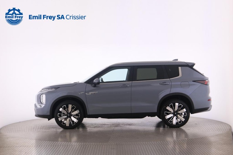 Vehicle image MITSUBISHI OUTLANDER