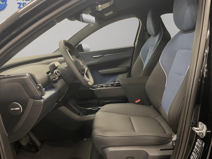 Vehicle image VOLVO EX 30