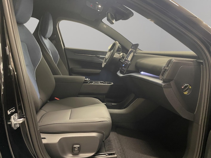 Vehicle image VOLVO EX 30