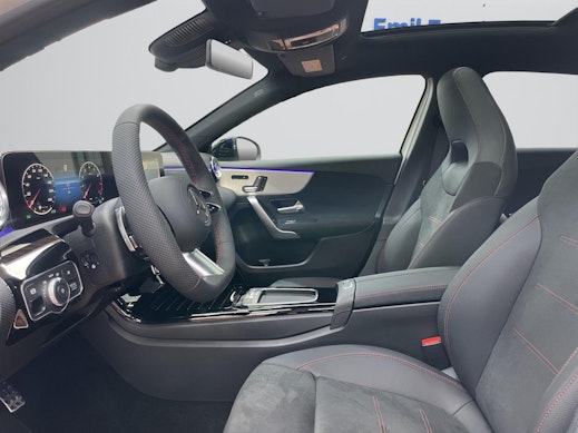 MERCEDES-BENZ A 200 Night Star AMG Line 3