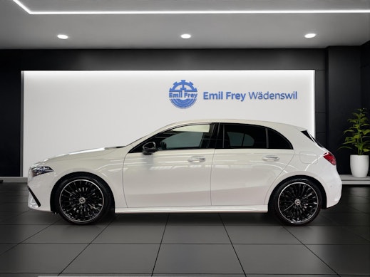 MERCEDES-BENZ A 200 Night Star AMG Line 1