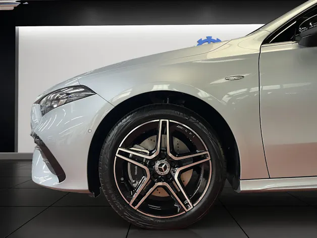 Mercedes-Benz A 250 e EQ Star AMG Line