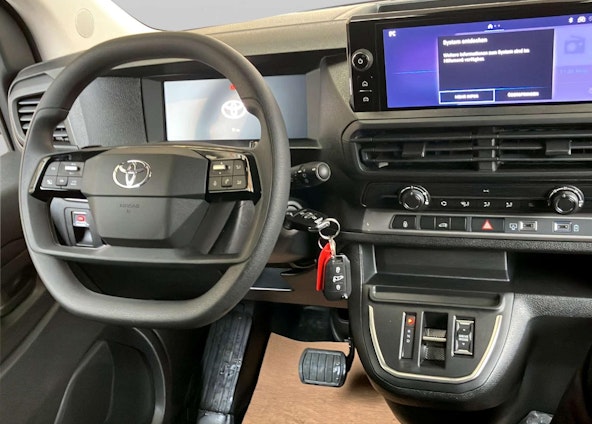 Vehicle image 5 Vehicle image 5