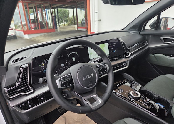 Vehicle image 4 Vehicle image 4