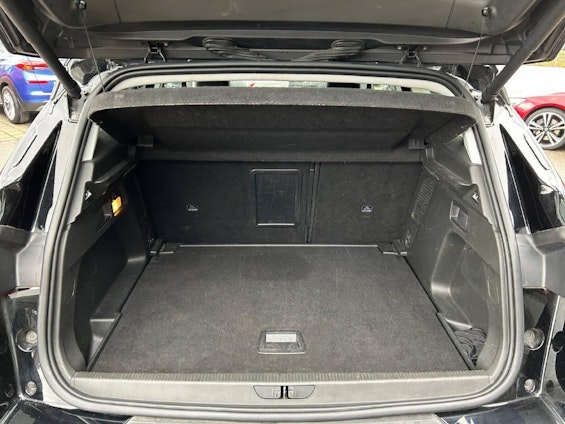 Vehicle image 10 Vehicle image 10