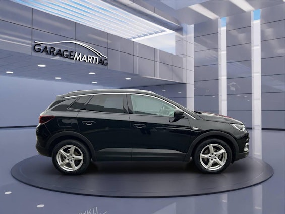 Vehicle image 2 Vehicle image 2