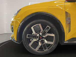 Renault 5 E-Tech Comfort Range iconic