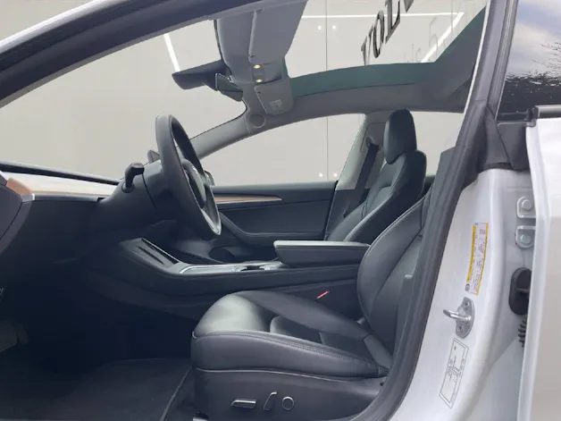 Tesla Model 3 Standart Range Plus