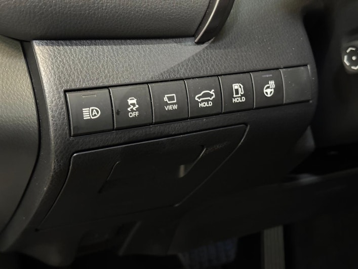 Vehicle image TOYOTA CAMRY