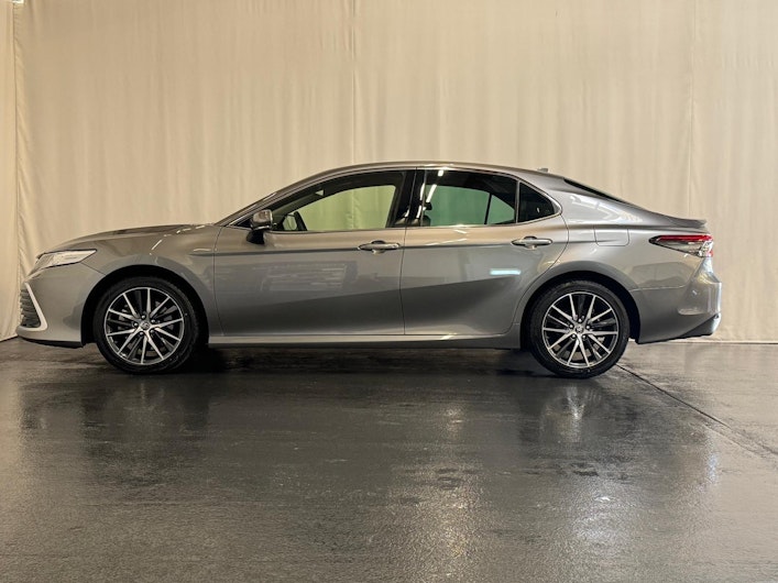 Vehicle image TOYOTA CAMRY