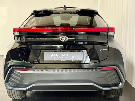 Vehicle image 9