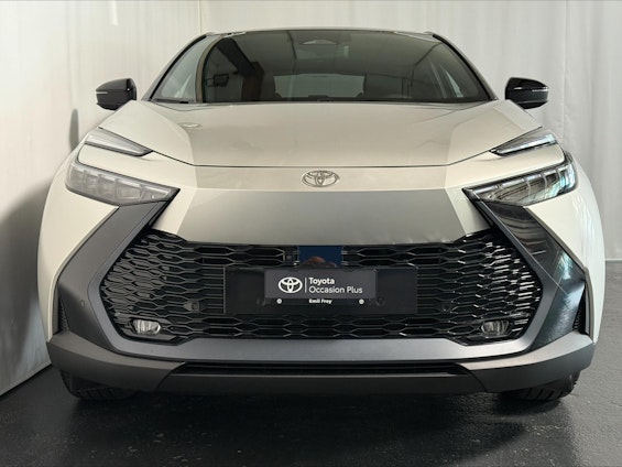 Vehicle image 14