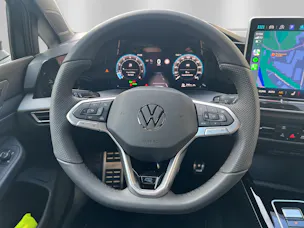 VW Golf VIII 1.5 eTSI R-Line DSG