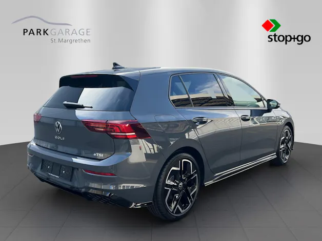 VW Golf VIII 1.5 eTSI R-Line DSG