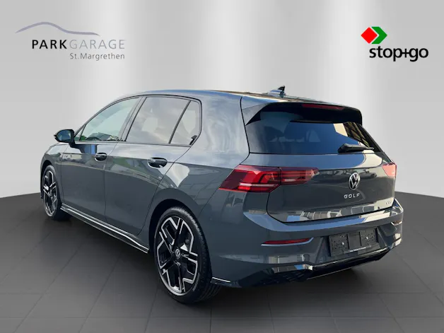 VW Golf VIII 1.5 eTSI R-Line DSG