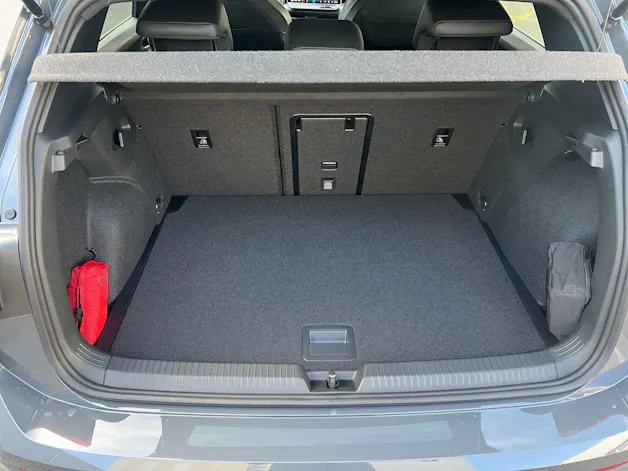 VW Golf VIII 1.5 eTSI R-Line DSG