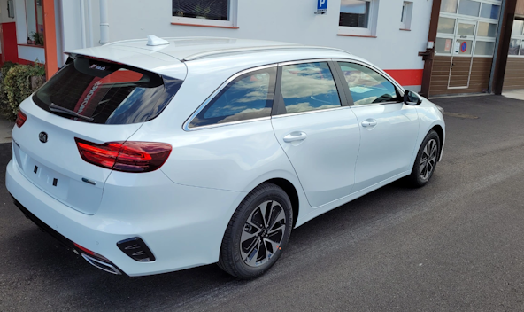 Vehicle image 6 Vehicle image 6