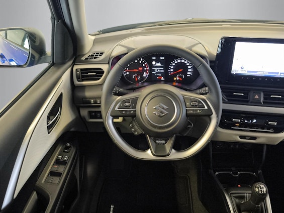 Vehicle image 8 Vehicle image 8