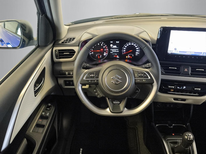 Vehicle image SUZUKI SWIFT