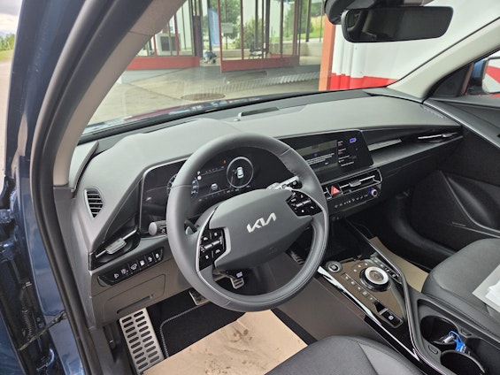 Vehicle image 5 Vehicle image 5