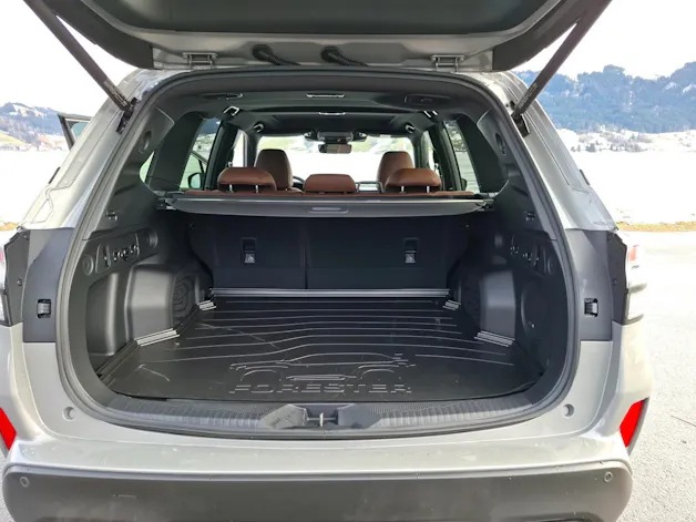 Subaru Forester Station 2.0i e-Boxer Luxury