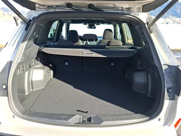 Subaru Forester Station 2.0i e-Boxer Swiss Plus