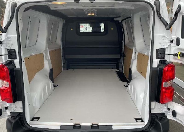 Vehicle image 11 Vehicle image 11