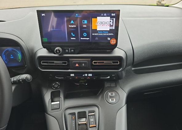 Vehicle image 13 Vehicle image 13