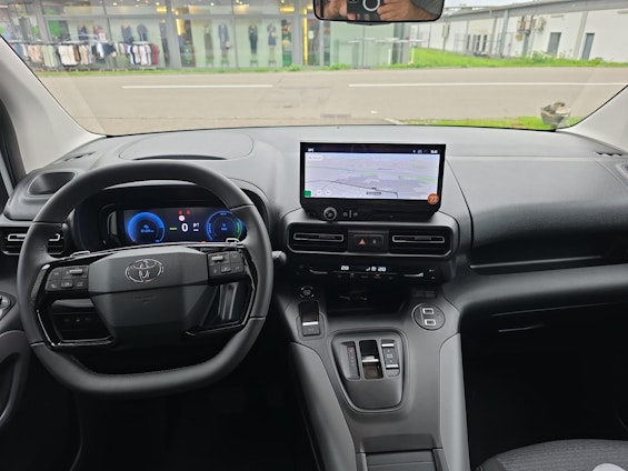 Vehicle image 12 Vehicle image 12