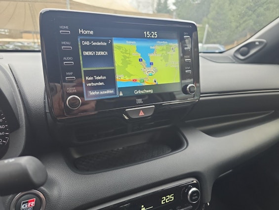 Vehicle image 16 Vehicle image 16