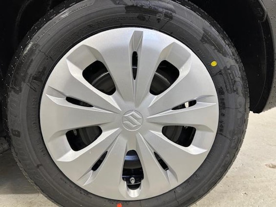 Vehicle image 11 Vehicle image 11