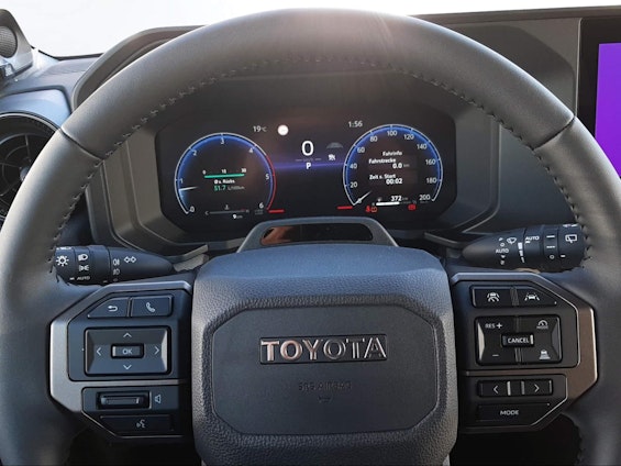 Vehicle image 9 Vehicle image 9