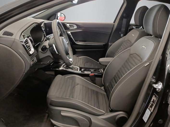 Vehicle image KIA CEED