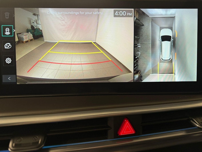 Vehicle image KIA SORENTO