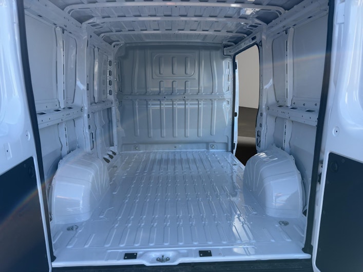 Vehicle image PEUGEOT BOXER