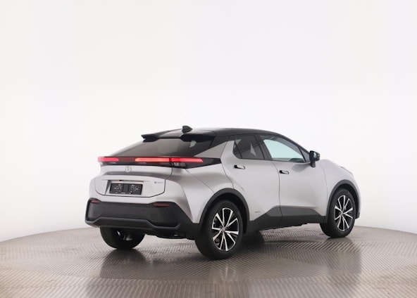 Vehicle image 16 Vehicle image 16