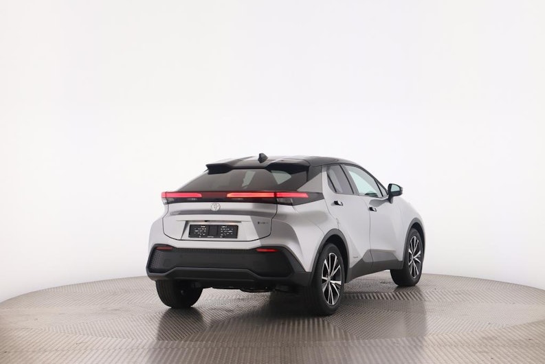 Vehicle image TOYOTA C-HR