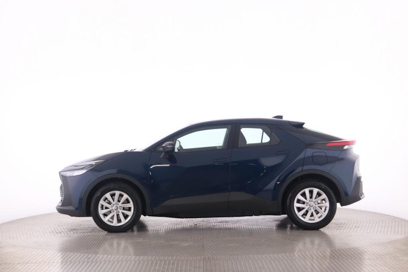 Vehicle image TOYOTA C-HR