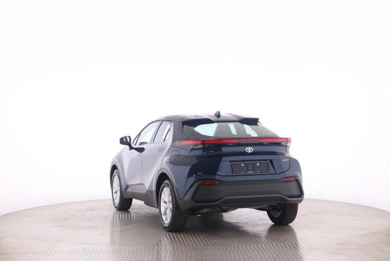 Vehicle image TOYOTA C-HR