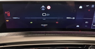 Fahrzeugbild PEUGEOT 3008 1.2 Hybrid GT