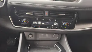 Nissan X-Trail 1.5 VC-T N-Trek e-4orce 7P
