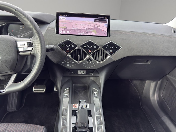 Vehicle image DS AUTOMOBILES DS3