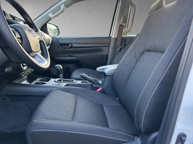 Toyota Hilux Double Cab.-Pick-up 2.4 D-4D 150 Comfort