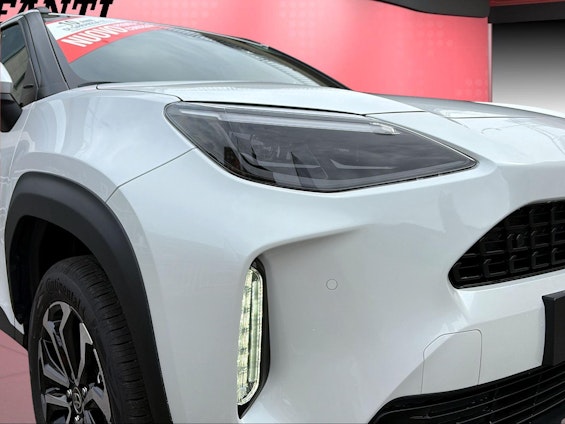 Vehicle image 8 Vehicle image 8